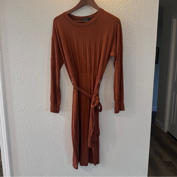 Brigitte Brianna Rust Brown Long Sleeve Midi Dress Medium - Modest Style Belted - Picture 1 of 8